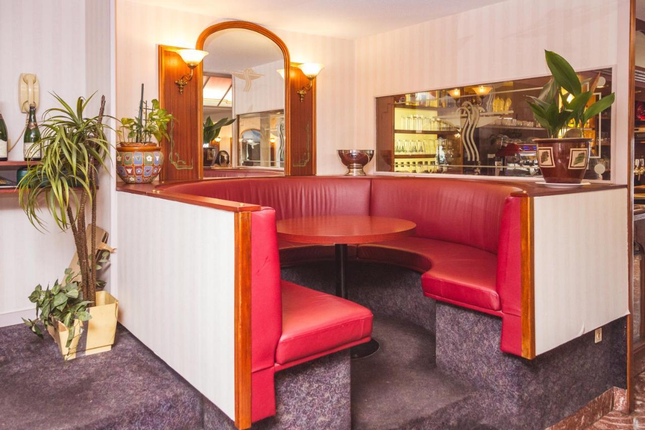 Le Cesar Hotel Royat Buitenkant foto